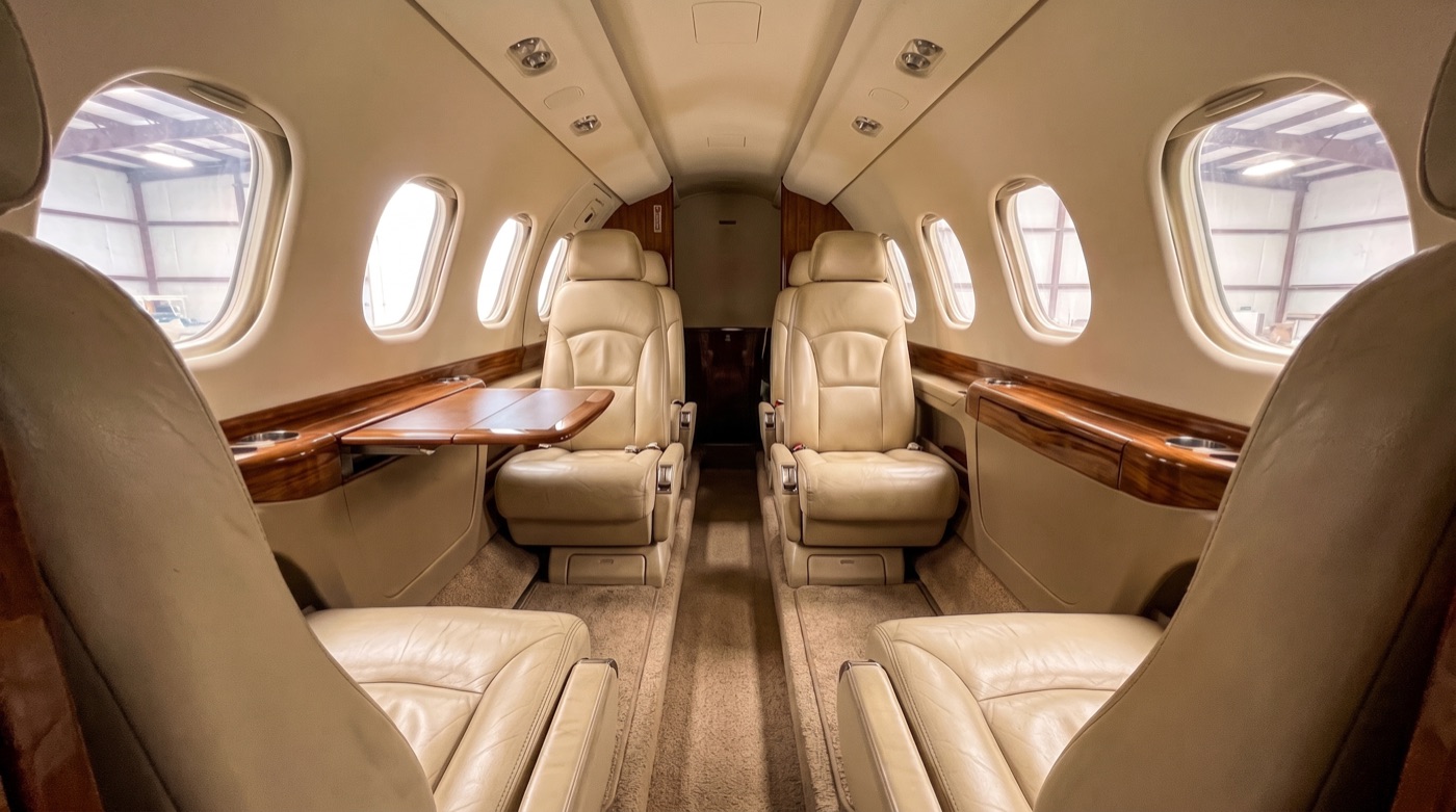 Citation CJ2+, Kabine