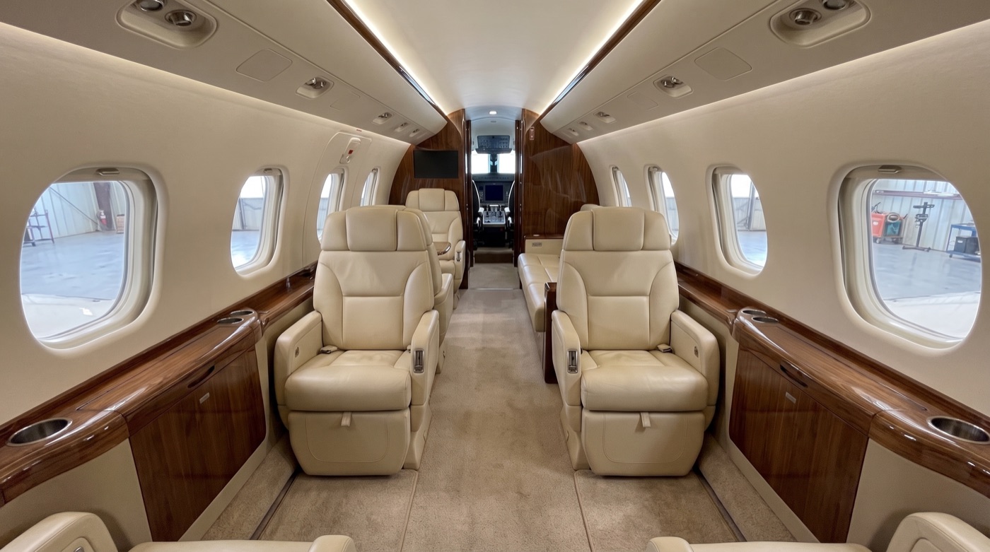 Citation Latitude, Kabine