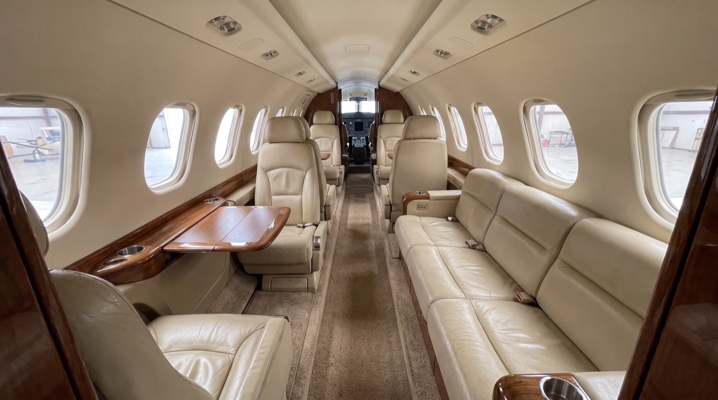 Legacy 650, Kabine